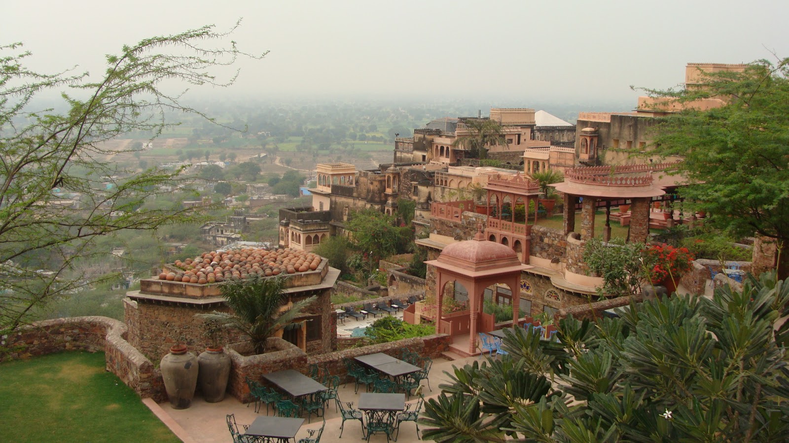 Neemrana Fort Resort Review, Hotel review blog, resort review blog, travel blogger, top travel blog in India